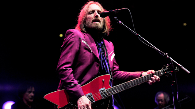 Illustration for article titled 6 Ways Tom Petty Needs To Step His Shit Up Now That Prince Is Gone